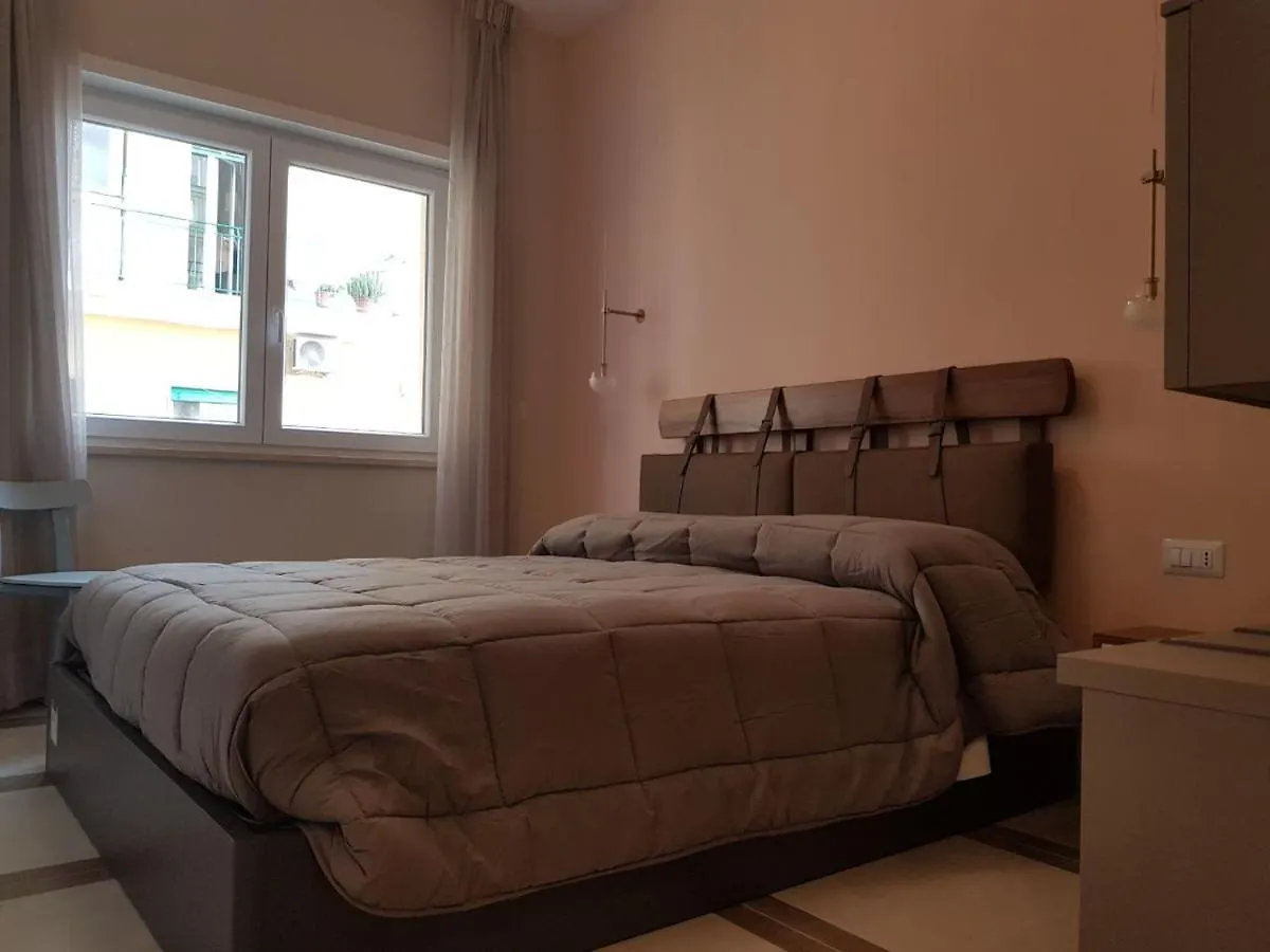 Bed & Breakfast Bed and Breakfast Euforia Napoli - Tre Sedi - Three Locations