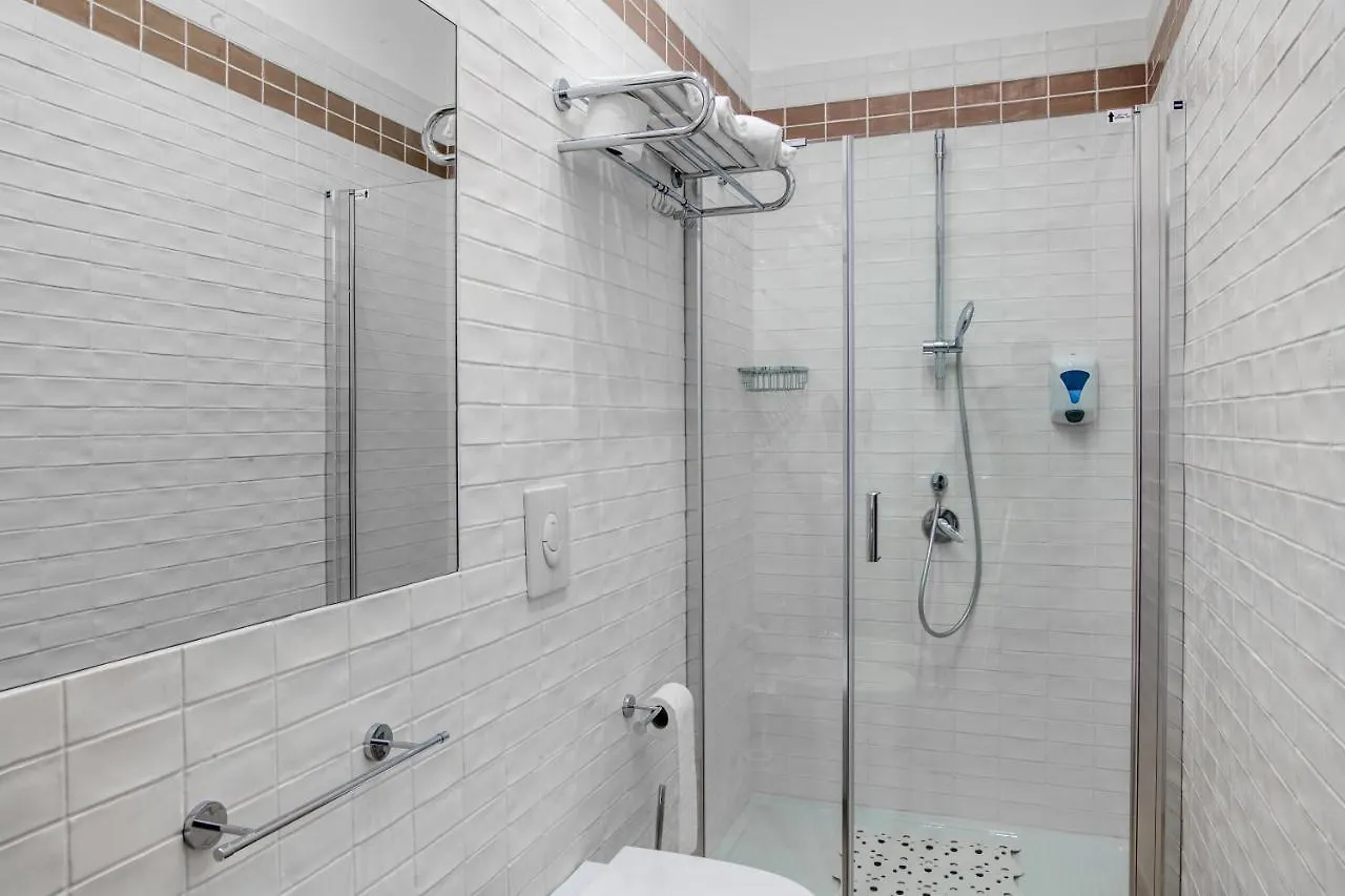 Bed and Breakfast Euforia Napoli - Tre Sedi - Three Locations 2*,