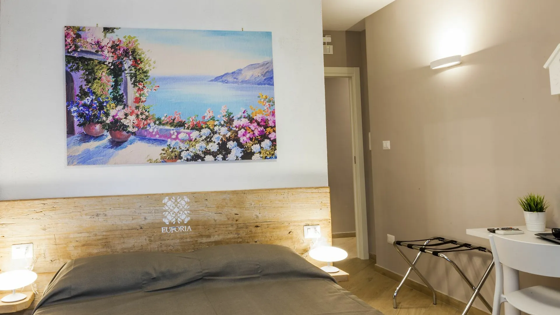Bed & Breakfast Bed and Breakfast Euforia Napoli - Tre Sedi - Three Locations